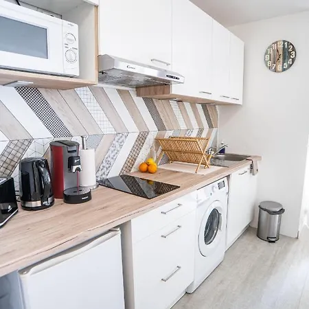 Corail Studio - 2Min Plage Centre Ville - Clim - Wifi - Parking Prive - Ideal Famille - La Grande Motte Exterior photo