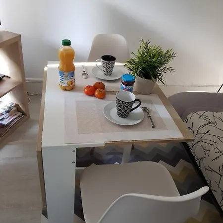 Corail Studio - 2Min Plage Centre Ville - Clim - Wifi - Parking Prive - Ideal Famille - La Grande Motte Exterior photo