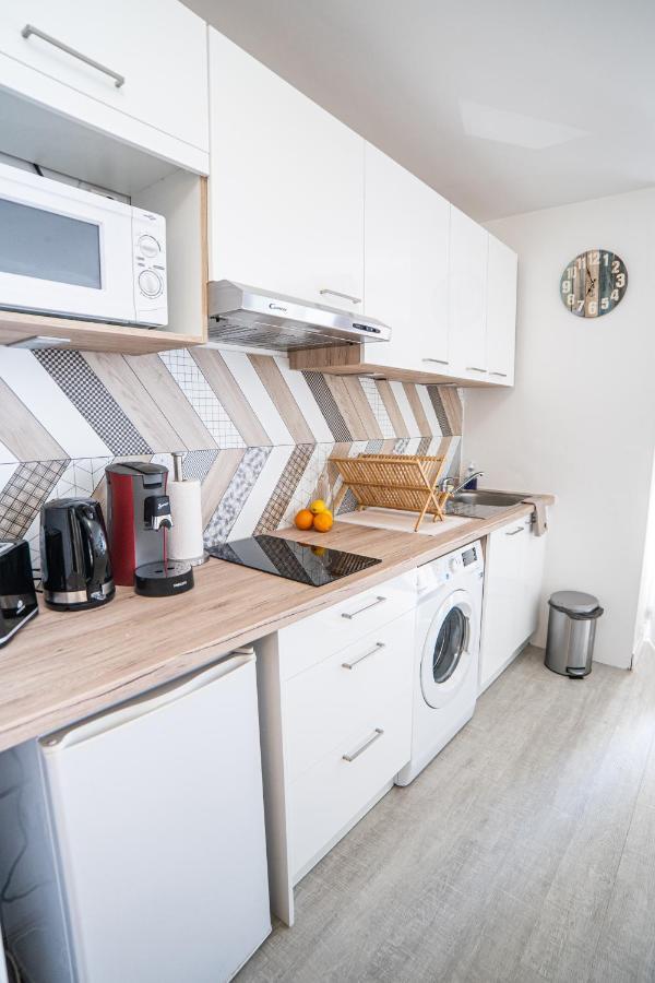 Corail - 2min Centre Wifi - Ideal Famille - Cohôteconciergerie Motte Appartement *